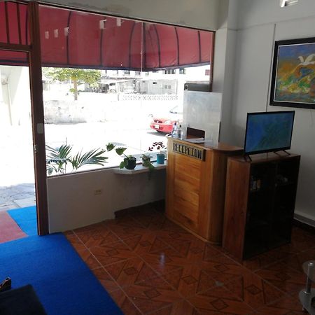 Hostal La Casa De Luis Пуэрто-Бакерисо-Морено Экстерьер фото