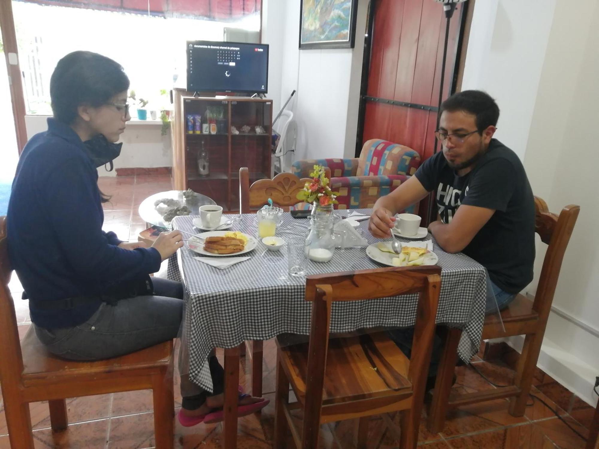 Hostal La Casa De Luis Пуэрто-Бакерисо-Морено Экстерьер фото
