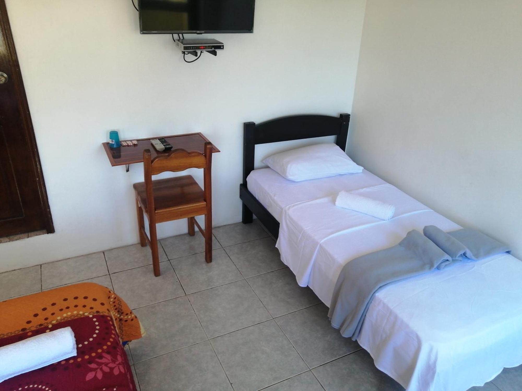 Hostal La Casa De Luis Пуэрто-Бакерисо-Морено Экстерьер фото