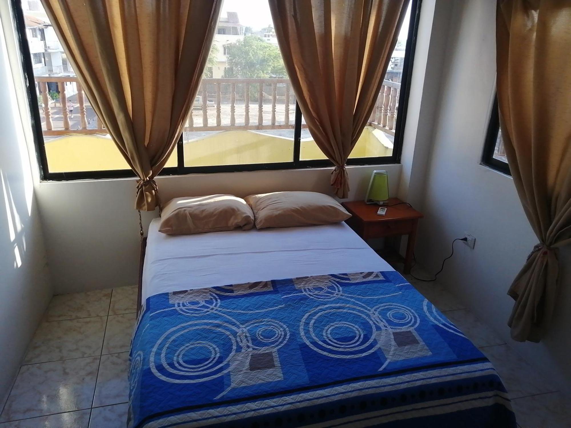 Hostal La Casa De Luis Пуэрто-Бакерисо-Морено Экстерьер фото