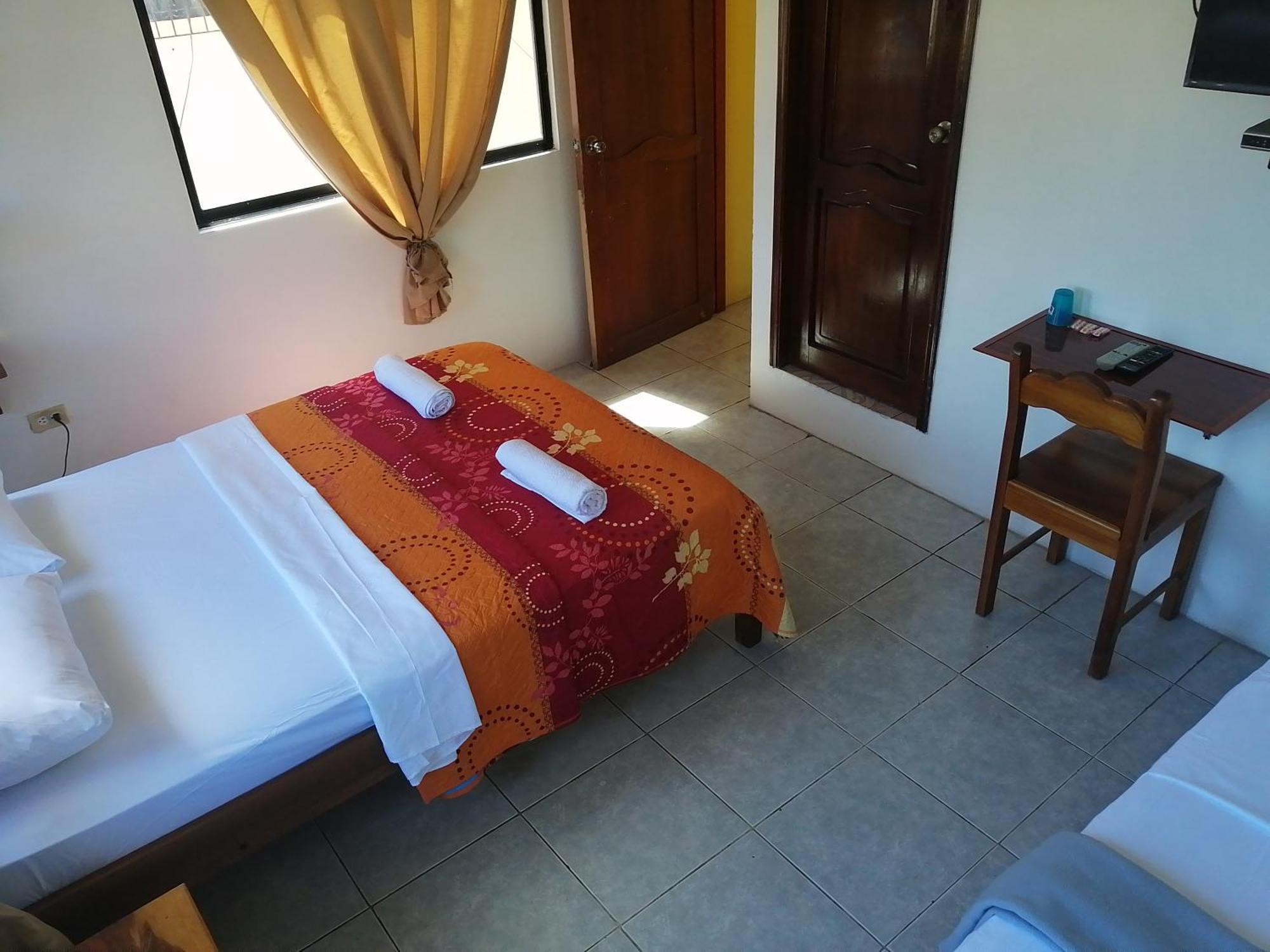 Hostal La Casa De Luis Пуэрто-Бакерисо-Морено Экстерьер фото